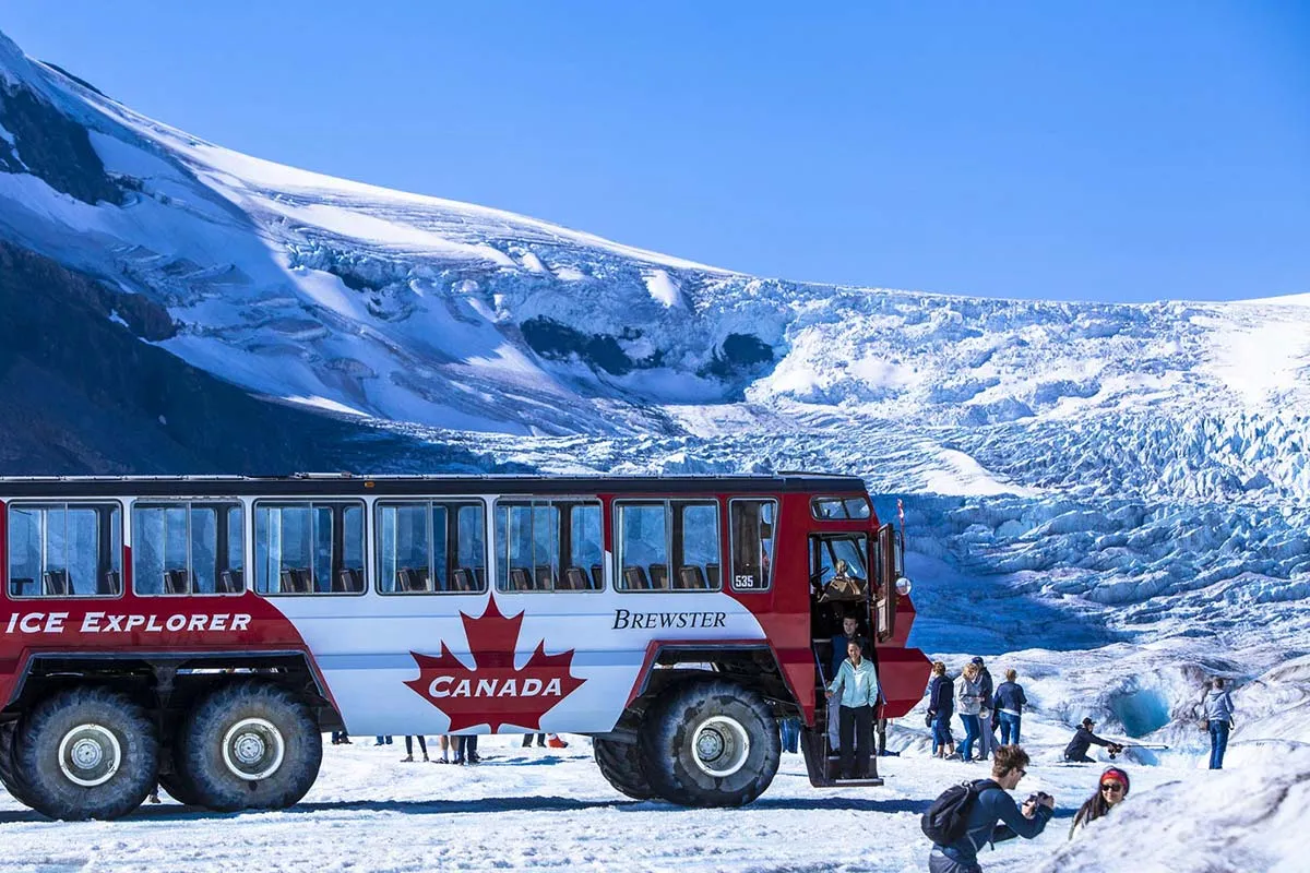 Ice Explorer a Athabasca Glacier